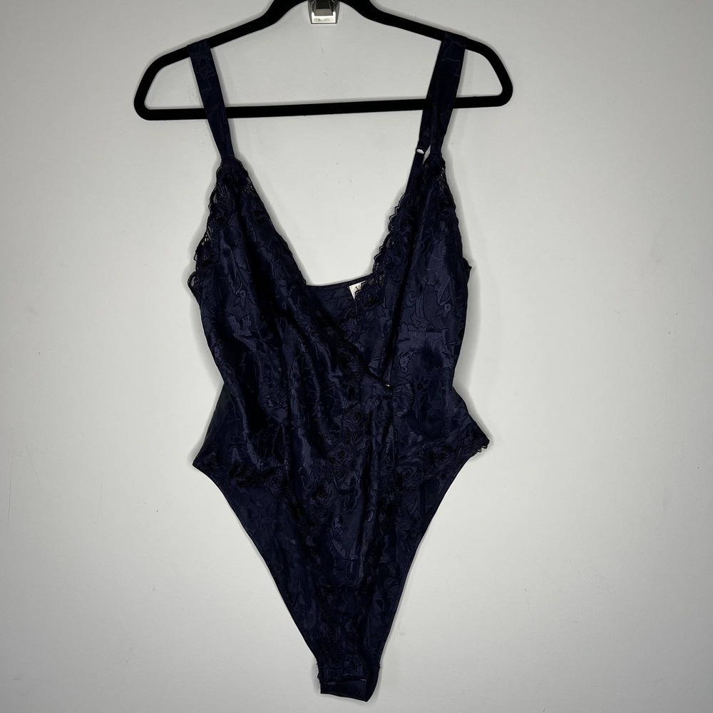 Vtg Victoria's Secret Bodysuit Womens Medium Navy‎ Blue Floral Teddy Lingerie